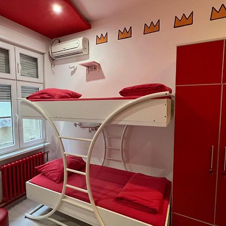 Pop Art Hostel เบลเกรด ภายนอก รูปภาพ