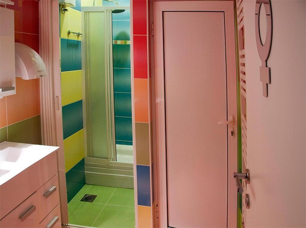 Pop Art Hostel เบลเกรด ภายนอก รูปภาพ