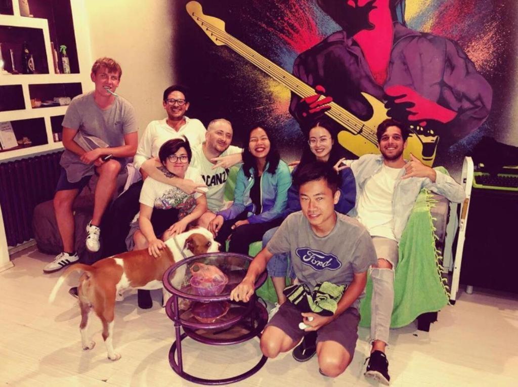 Pop Art Hostel เบลเกรด ภายนอก รูปภาพ