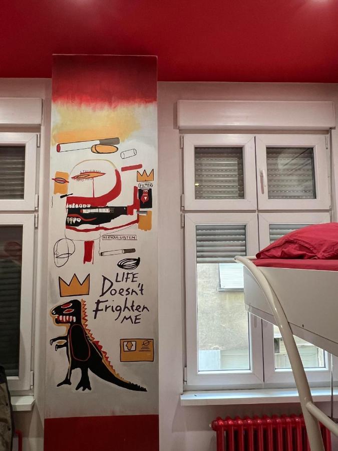 Pop Art Hostel เบลเกรด ภายนอก รูปภาพ