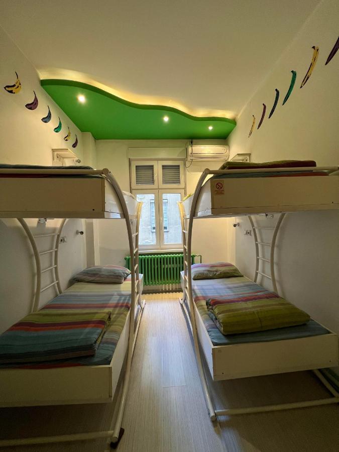 Pop Art Hostel เบลเกรด ภายนอก รูปภาพ