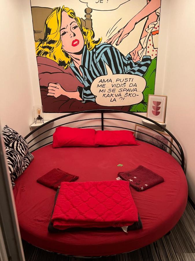 Pop Art Hostel เบลเกรด ภายนอก รูปภาพ