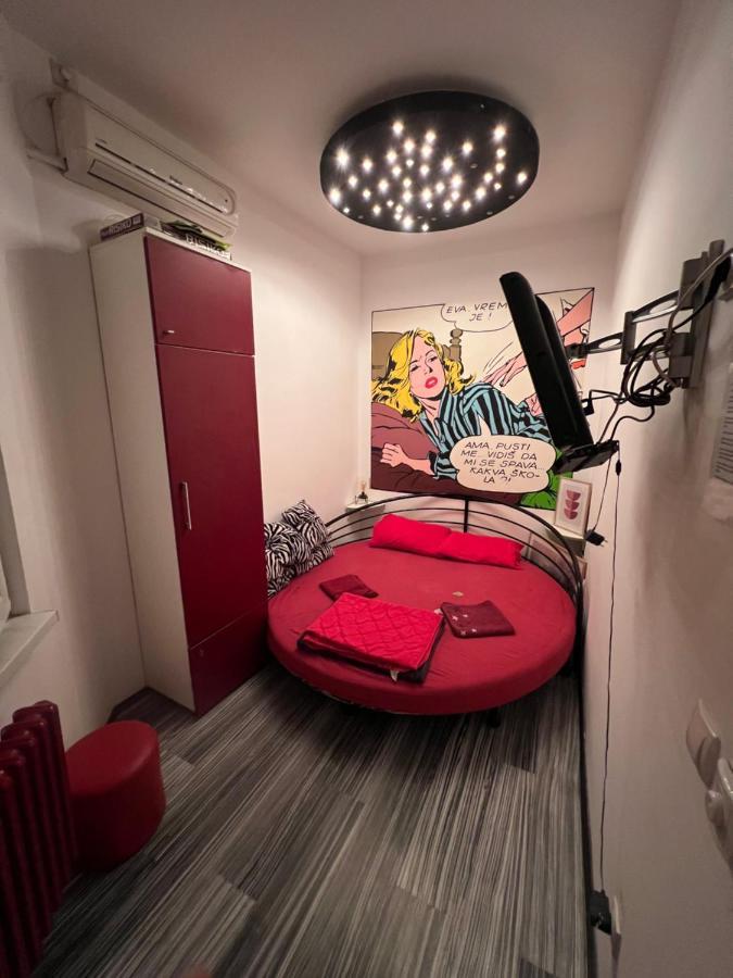 Pop Art Hostel เบลเกรด ภายนอก รูปภาพ